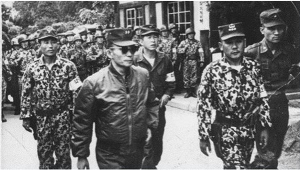 1961년 5월16일 군사정변으로 정권을 잡은 박정희 전 대통령이 서기 연호 사용을 추진했다[사진=신수용대기자db]