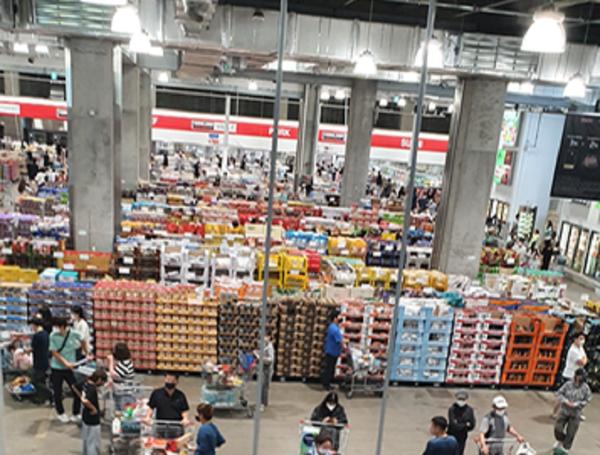 대전의 한 대형매장내 식품코너[사진=본지 db].png