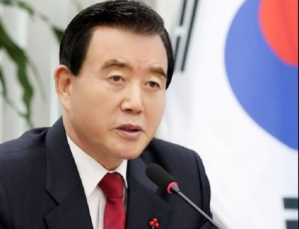 홍문표 국민의힘 의원( 4선. 충남 홍성.예산)[ 사진=홍의원 페이스북 겝처].png